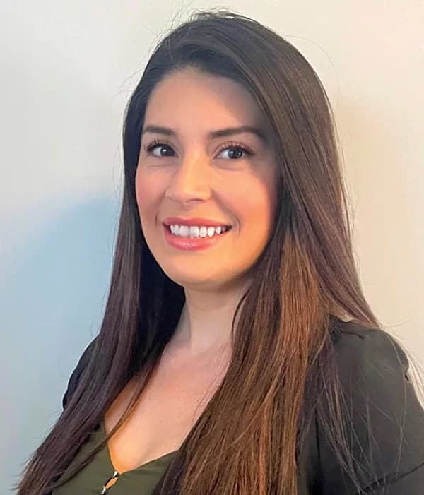 Meylin Acuña — LatinaCon oradora