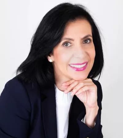 Cindy Romina Mansilla — LatinaCon oradora