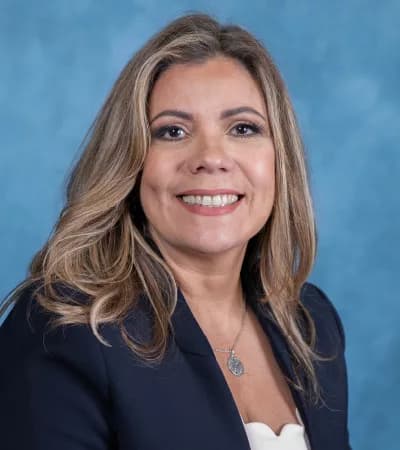 Magbis Núñez Love — LatinaCon oradora